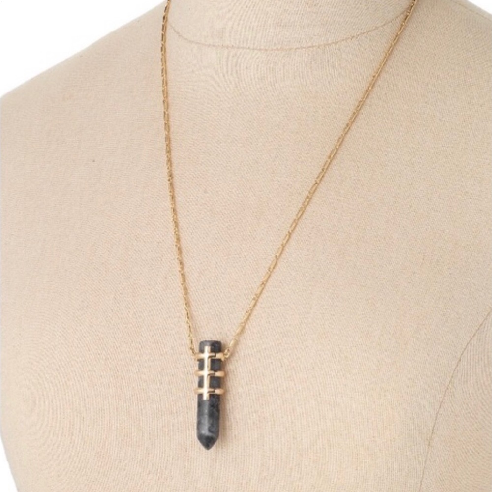 Stella & Dot Legend Pendant Necklace (Gold)